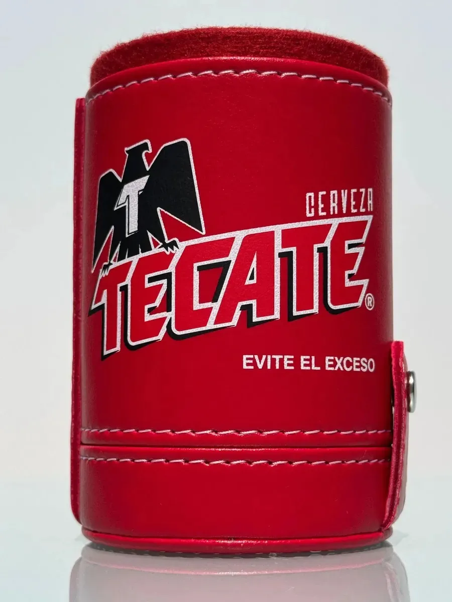 Cubo de dados vermelho Tecate