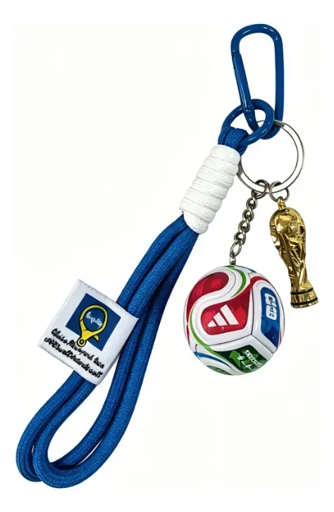 Chaveiros da Copa do Mundo, países participantes e troféu azul