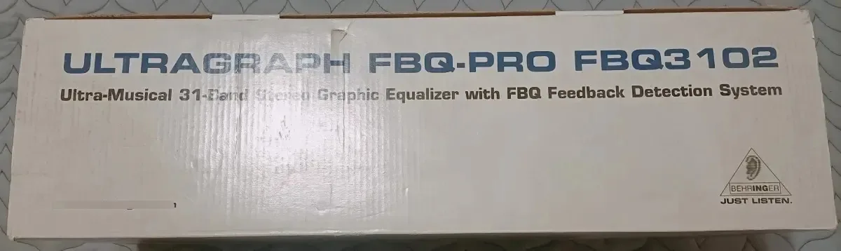 Equalizador gráfico Behringer FBQ3102HD de 31 bandas