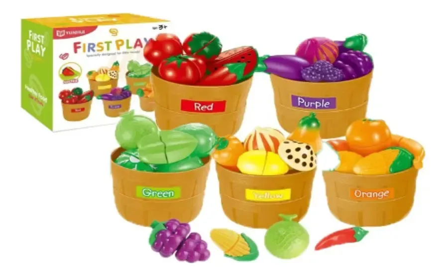 Cestas de brinquedos coloridas e educativas com frutas e vegetais