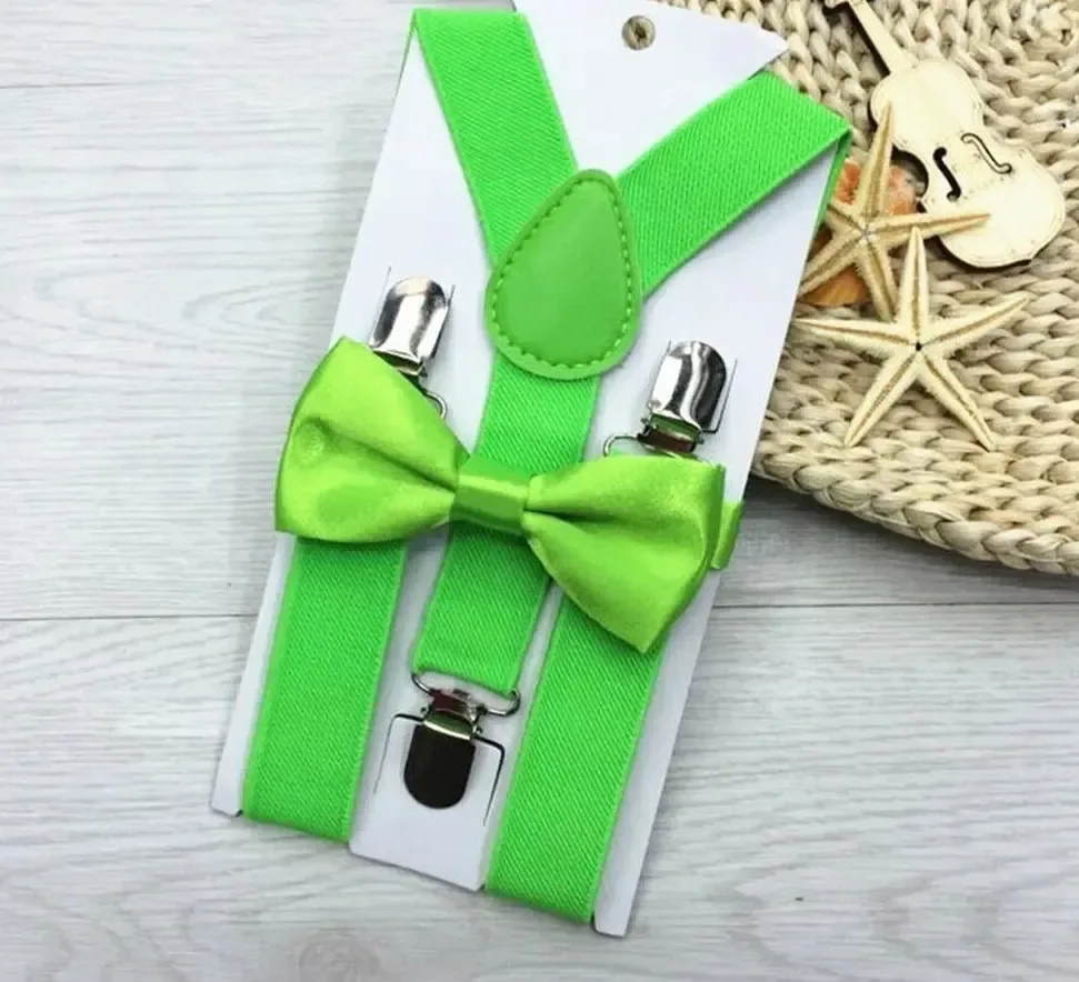 Conjunto de alças, suspensórios e laço para meninos em tons de verde limão