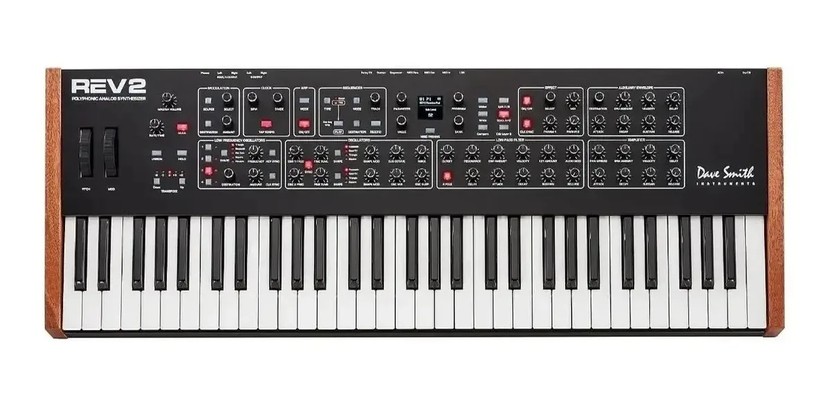 Sintetizador sequencial de 8 vozes Prophet Rev2