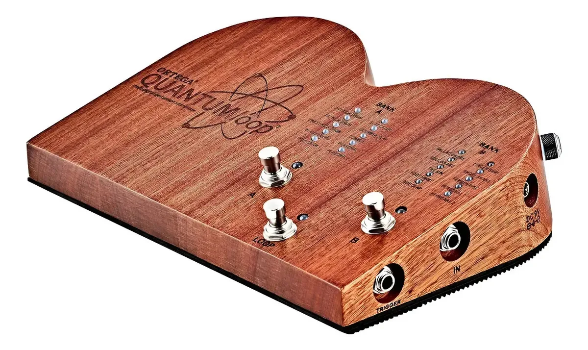 Pedal Looper com amostras de percussão e USB marrom
