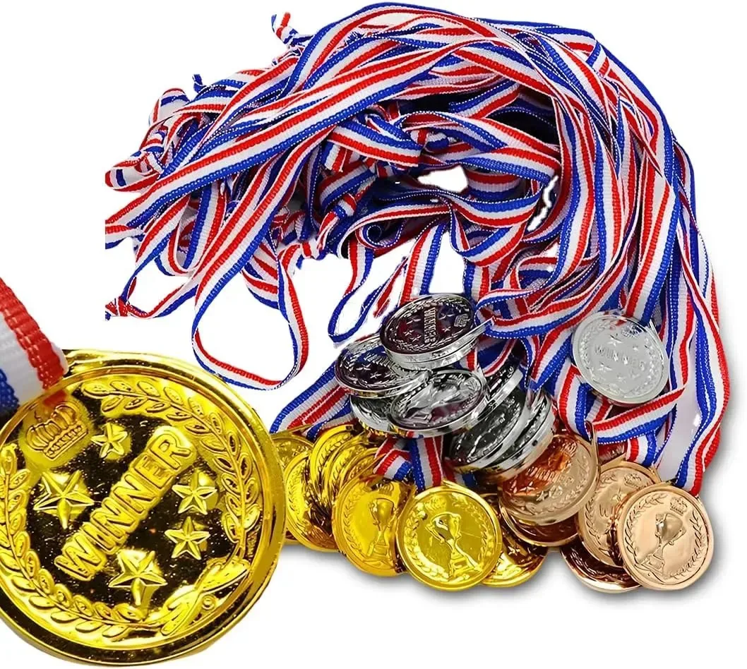 Medalhas para vencedores de ouro, prata e bronze, medalha de prêmio de estilo olímpico com alça de pescoço, 30 medalhas de plástico para competições infantis, medalhas de plástico de 3,5 cm de...