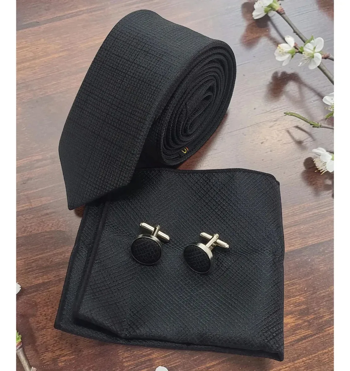 Kit Gravata Slim + Lenço De Bolso E Abotoaduras Preto