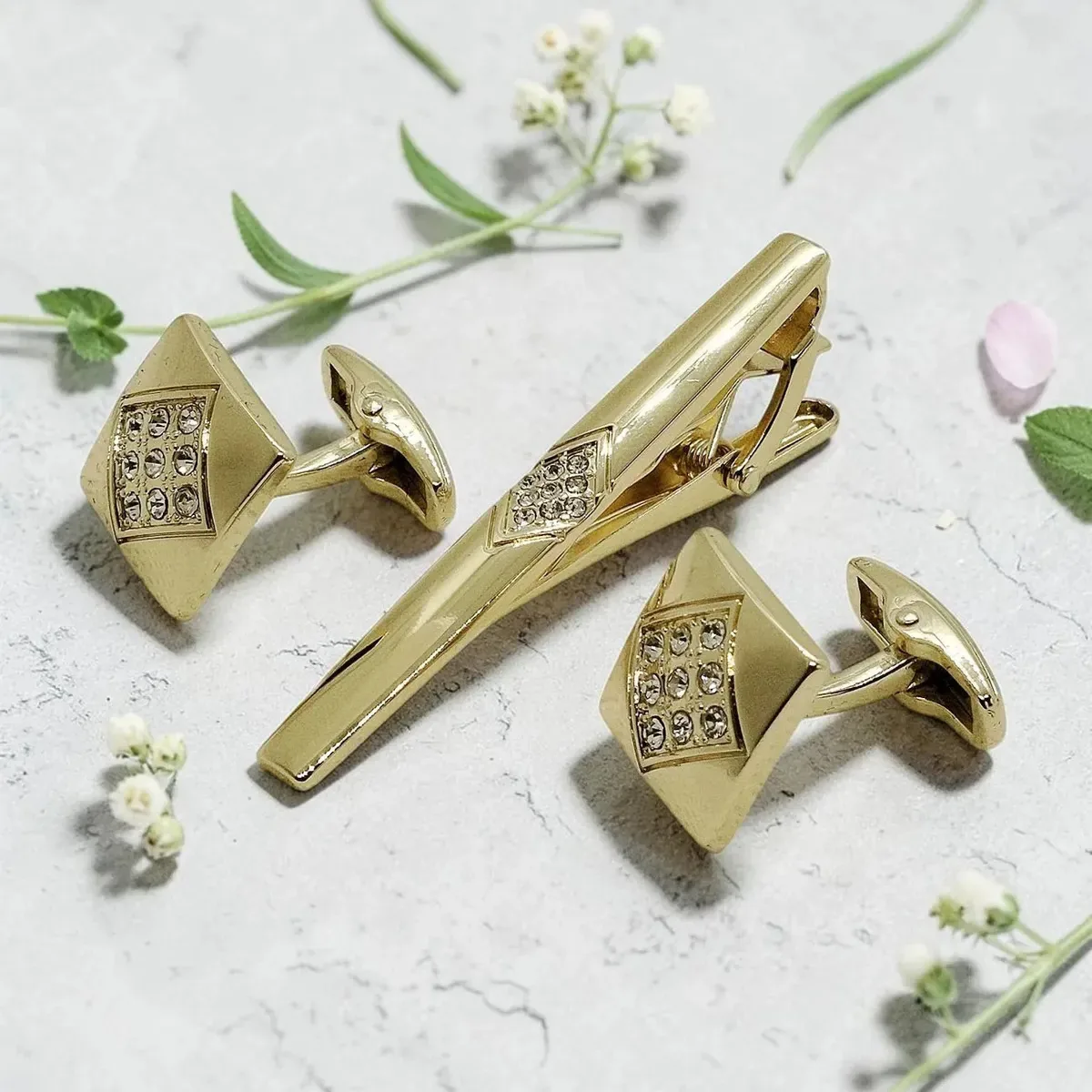Abotoaduras personalizadas masculino cor dourado AeO Acessórios Kit