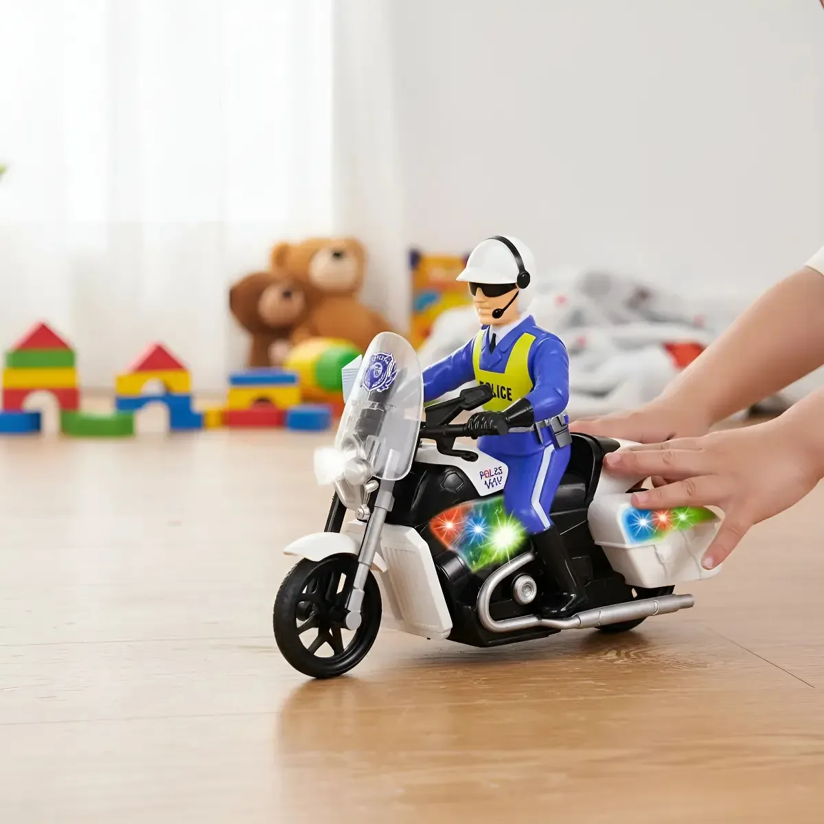 Motocicleta policial com luz e som Gira 360 White Doll