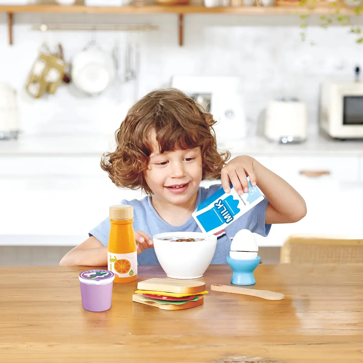 Conjunto de café da manhã infantil Hape com comida de brinquedo