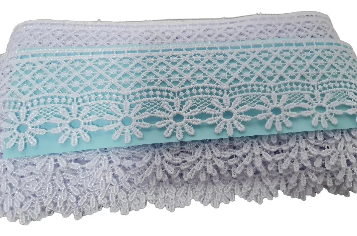 Renda De Guipír Bordada Flor - 13,7 Metros Yl404 Branco