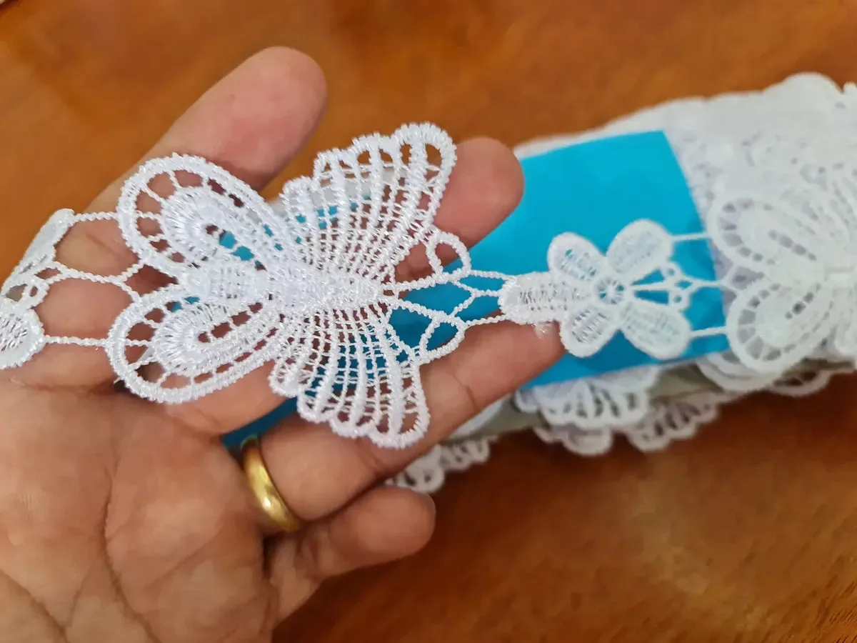 Renda De Guipír Bordado Borboleta 13,7 Metros Yl324