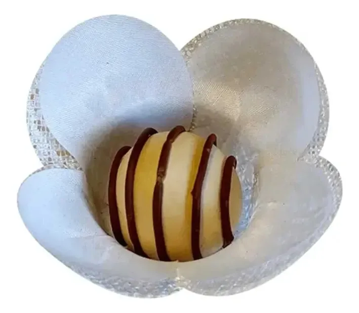 100 Forminhas Doces Modelo Tulipa Casamento Aniversário Cor Branco