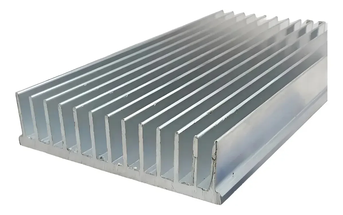 Dissipador de Calor em Alumínio DISSIPATEC D11 de 30 cm para Eletrônicos