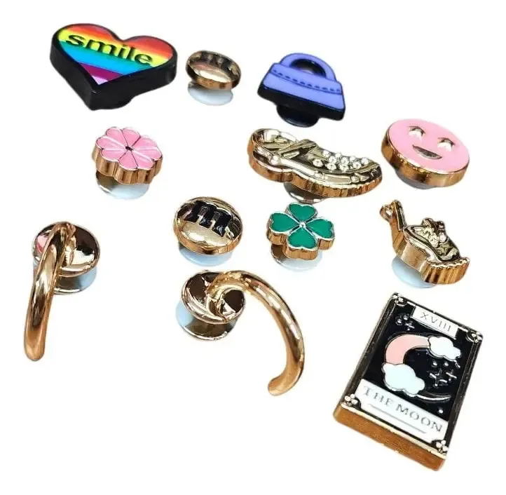 Kit Pingentes Para Crocs Pins Bottons Formato 3d Metalizados Cor KT009