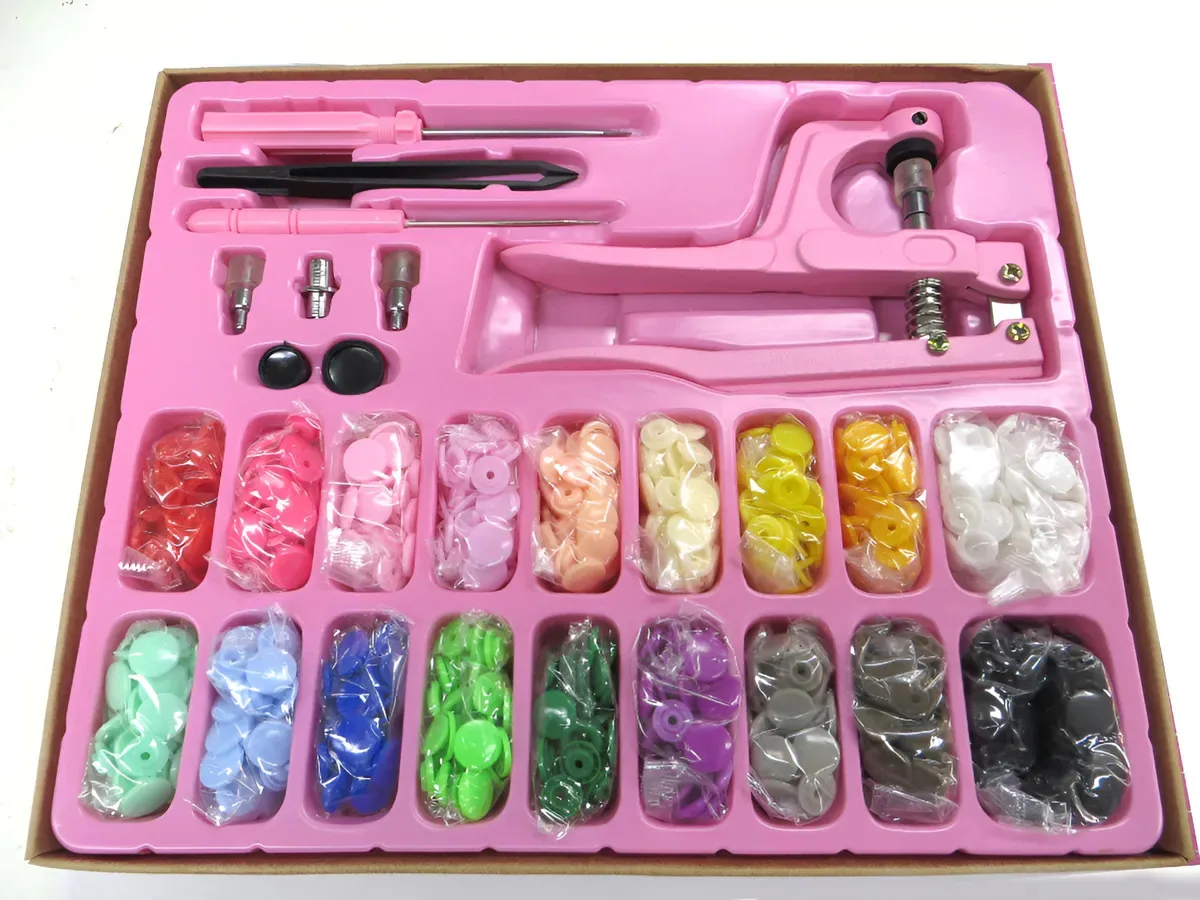 Kit Alicate De Pressão Com Botões E Matrizes
