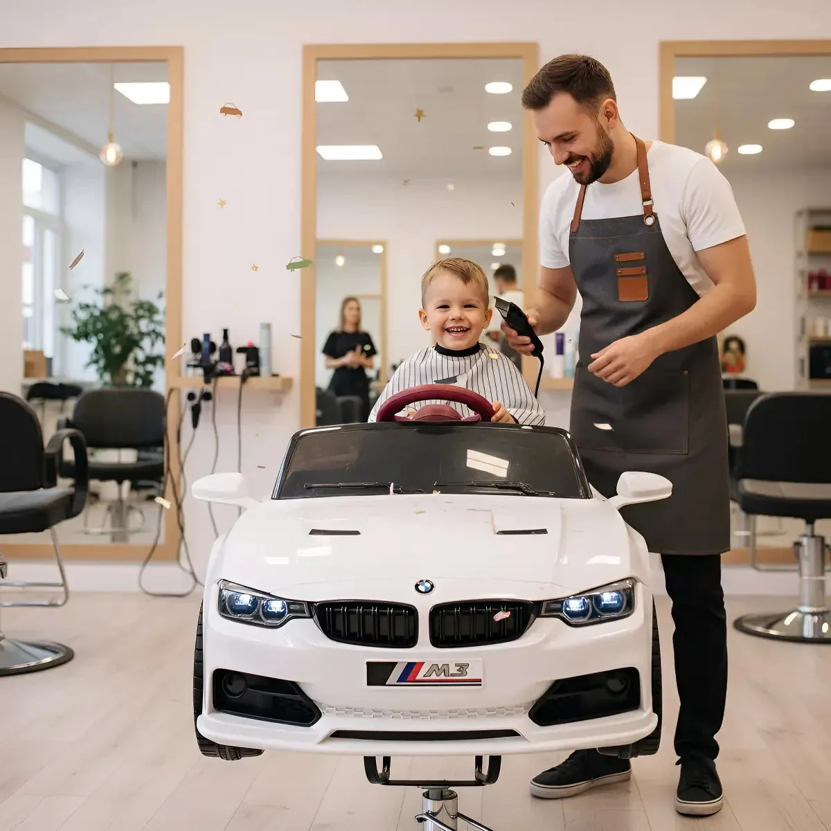 Cadeira Criança Carrinho Elétrico Salão Barbearia 3 Em 1 Kid Branco Fixo Quadrada