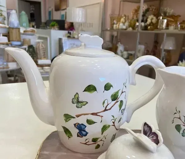 Bule Chá 1,2l Borboleta Scalla Cerâmica Café Da Manhã Chá Branco