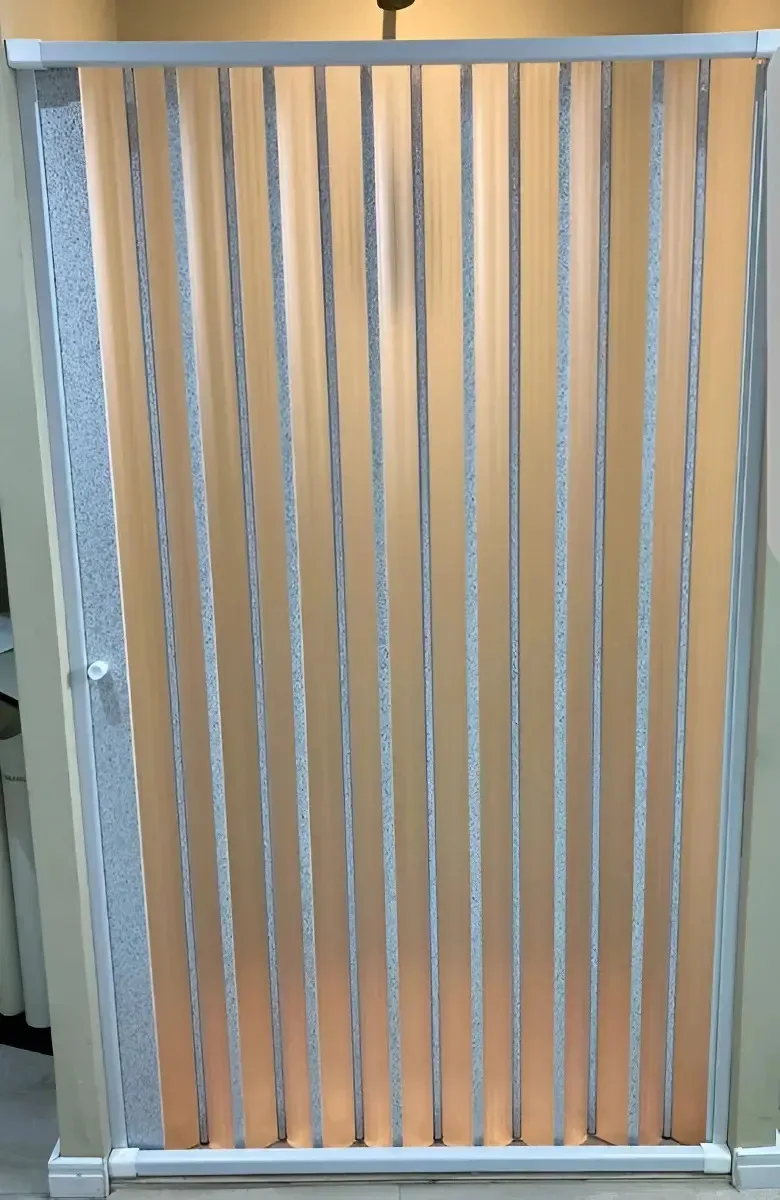 Box Sanfonado Pvc 1,15 L X 1,85 A Para Banheiro Kit Completo Armação Granito Painel Granito