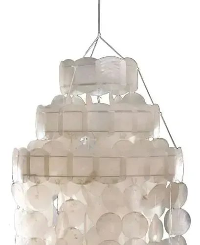 Lustre De 3 Camadas Em Madrepérola Branca - 61x31 Cm