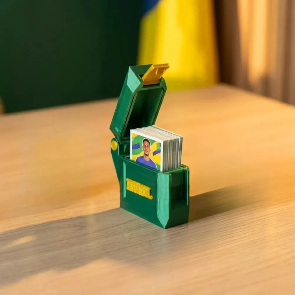 Porta Figurinhas Coleção Copa 2026 Caixa Compacta Para Bolso Brasil Verde E Amarelo