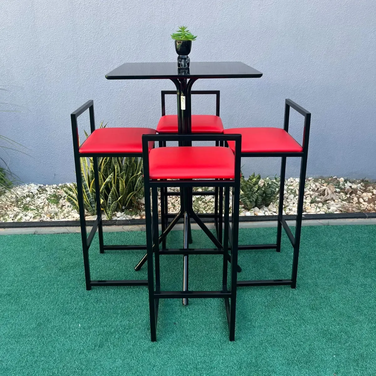 Kit Bistrô Com 4 Banquetas Altas Área De Lazer Eventos Cafés Acabamento da estrutura Q.A.MD1 Assento Vermelho
