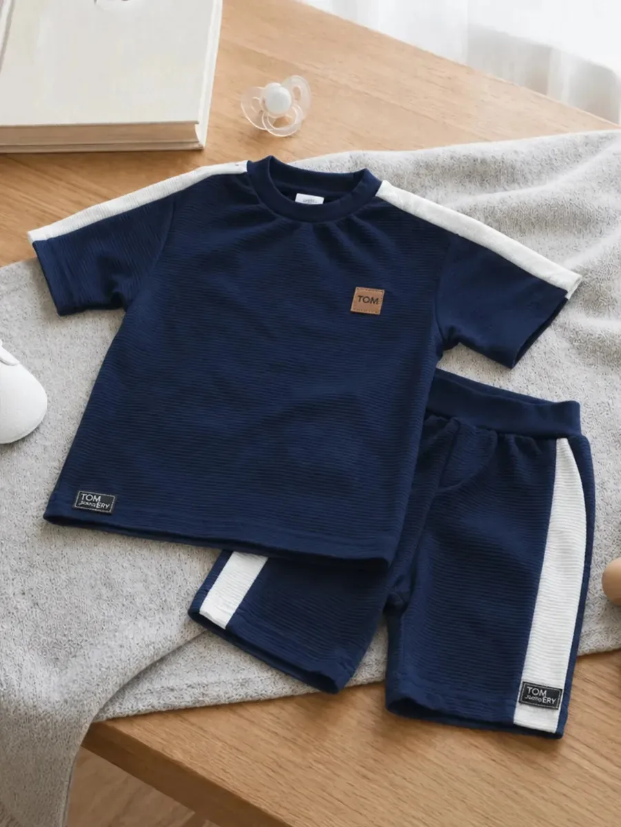 Conjunto Infantil Menino Juvenil Roupa Malha Camisa E Short Cor Azul marinho e Off-White