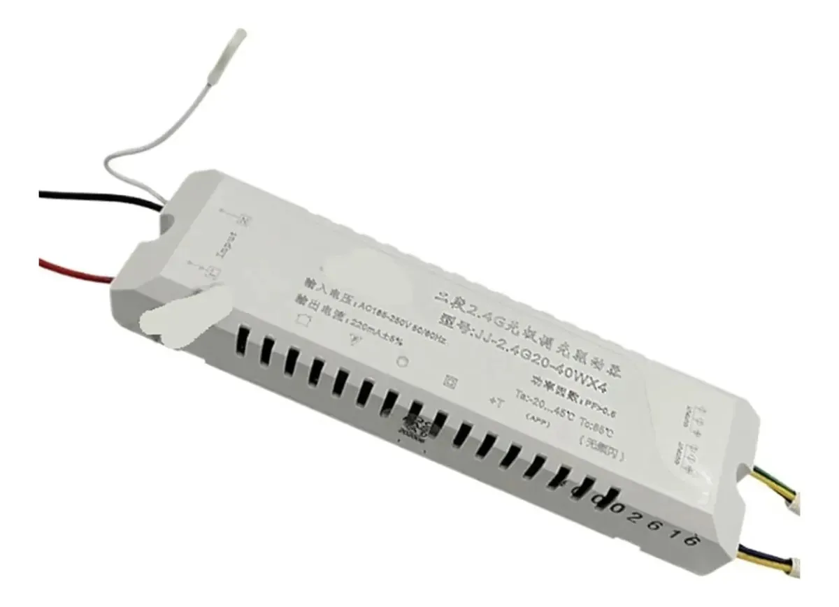 Fonte de alimentação do controlador de LED, três cores variáveis, escurecimento de 2,4 G e controle remoto de aplicativos de celular segmentado por cores de 36 W Cor do lastro: escurecimento de 2,4 G