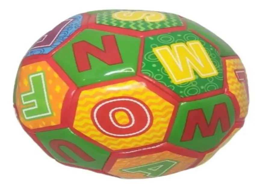Bola de futebol didática de letras verdes