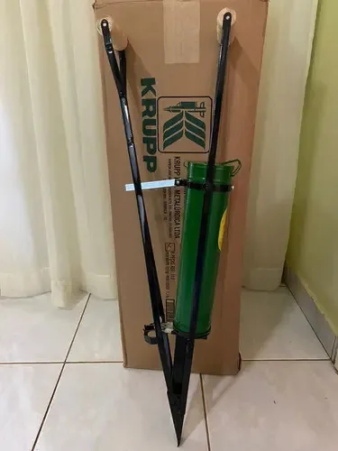 Plantadeira Manual Krupp Matraca Sementes Milho Feijão Aço 1,7L