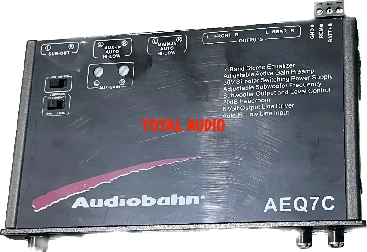 Equalizador paramétrico Audiobahn AEQ7c+ de 7 bandas