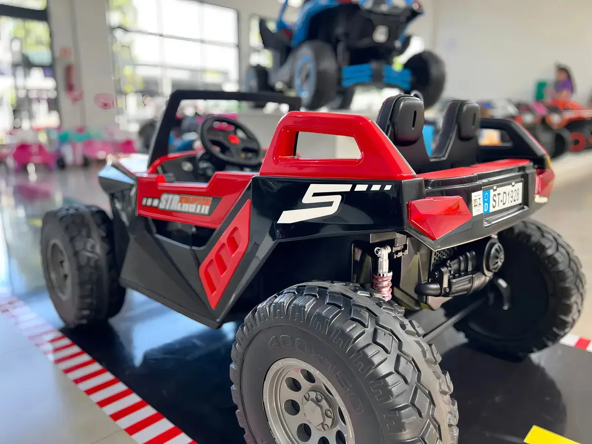 Carrinho Elétrico Infantil 4x4 Hollicy Buggy Clash 24V 220V Branco Vermelho Rosa