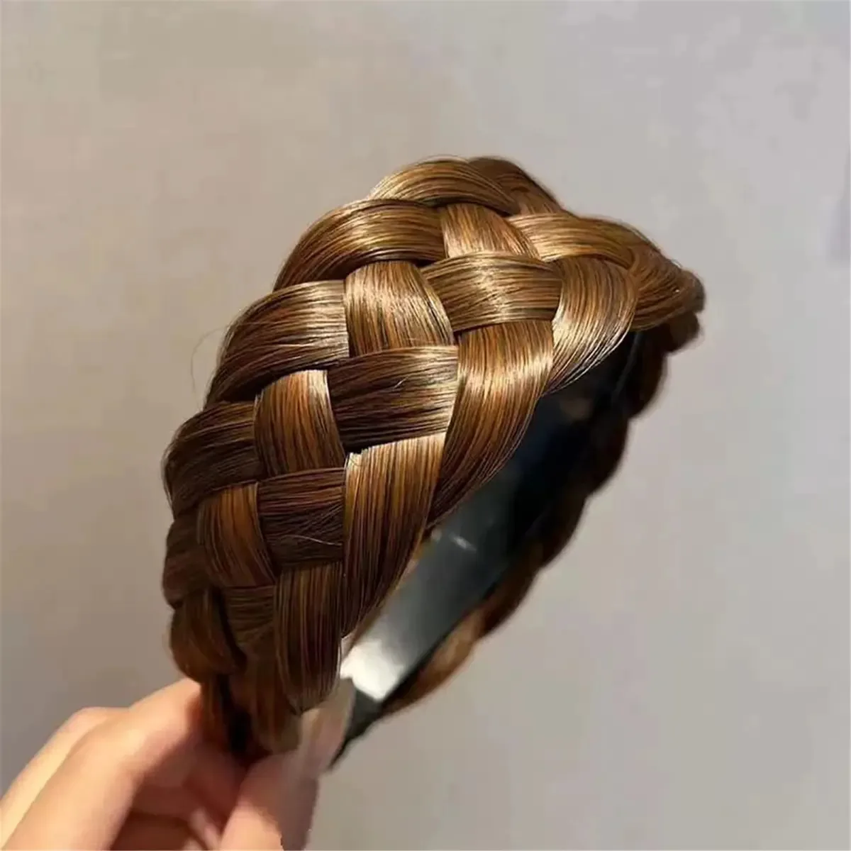 Faixa de peruca Meonfy, peruca de princesa moderna, faixa sintética, faixa trançada para cabelos sintéticos, faixas de peruca femininas, antiderrapantes, laços de cabelo femininos