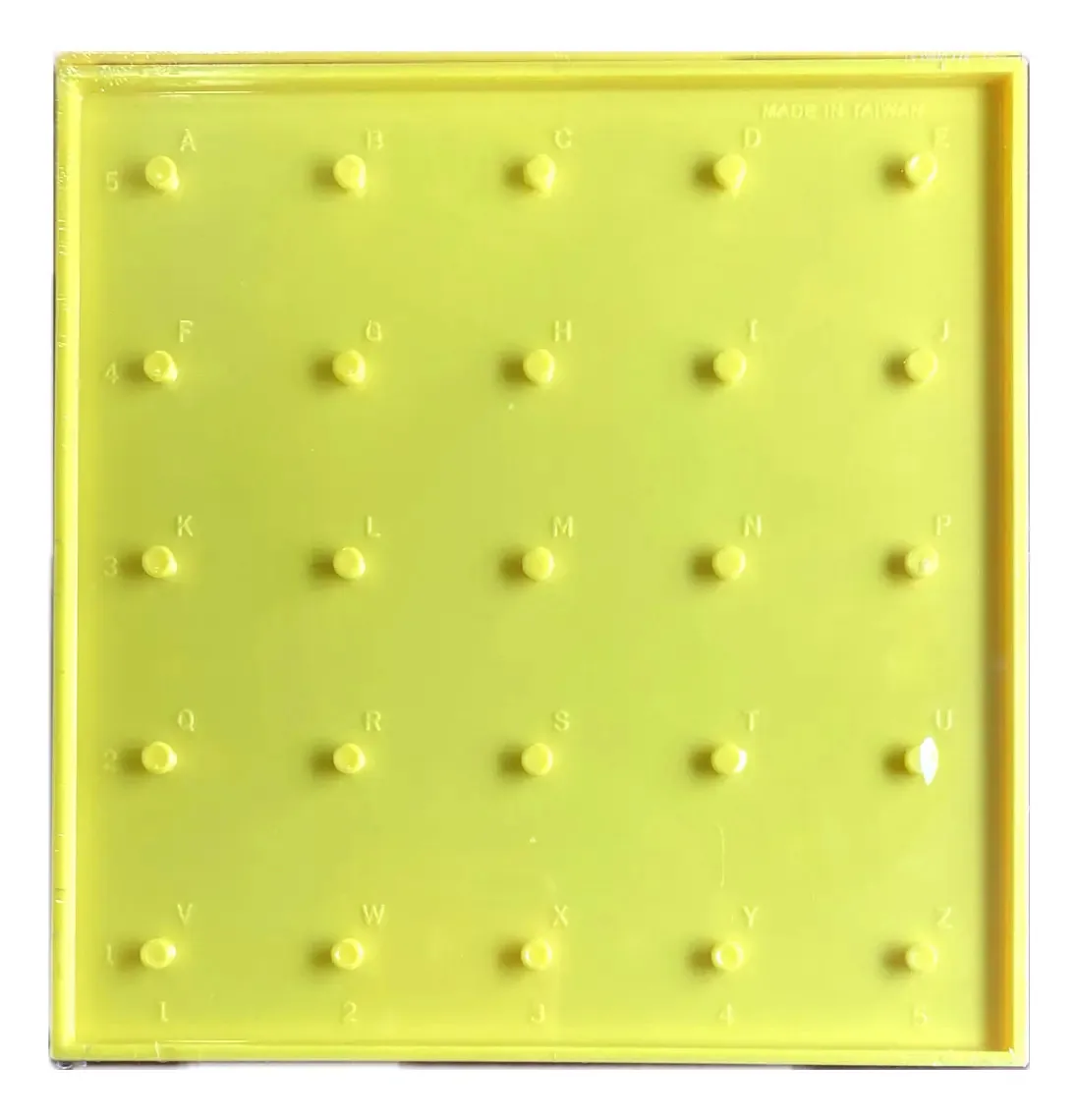 Geoplano de plástico escolar amarelo