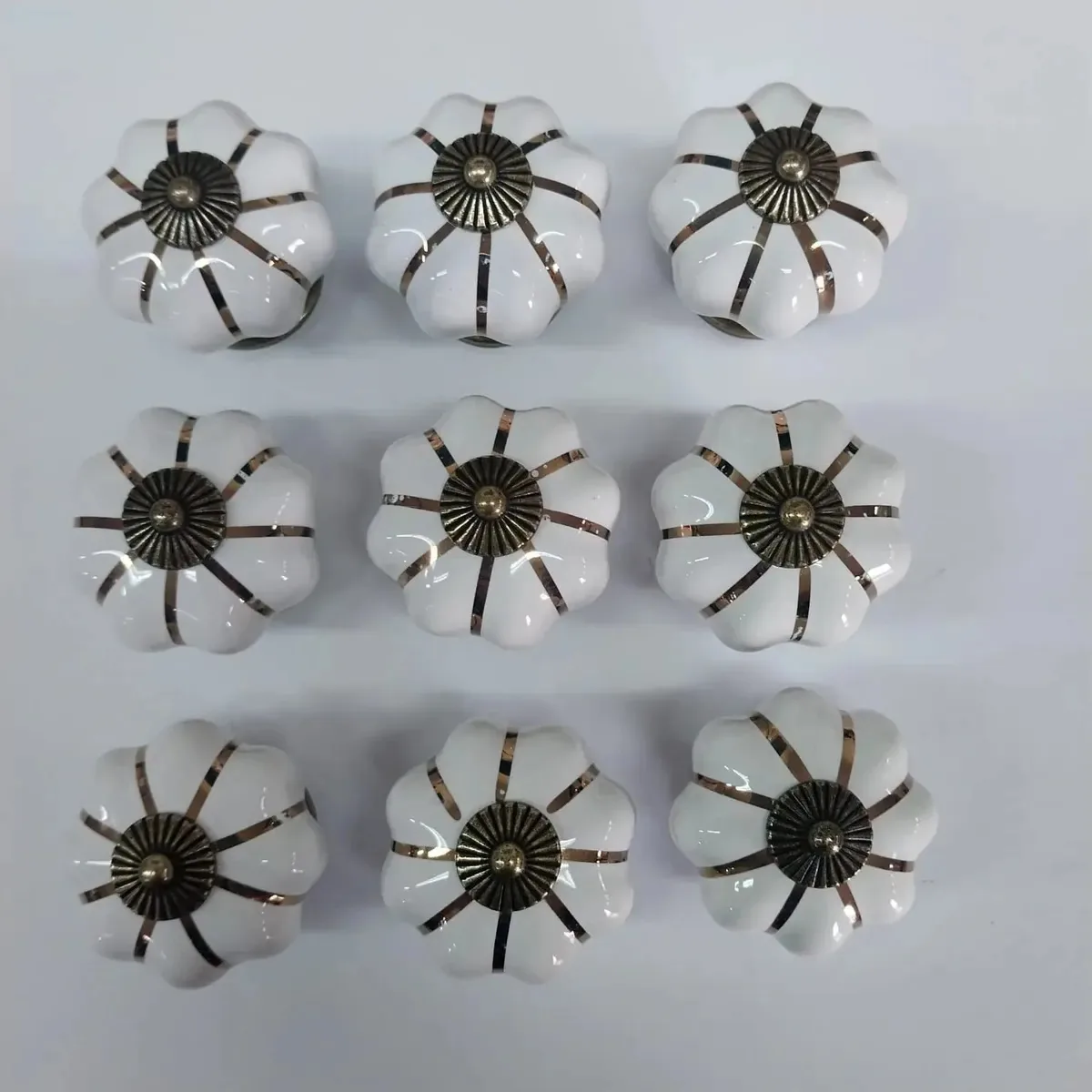 10 Puxador Abobora Porcelana Gaveta Com Pequenas Falhas Cor C1001 - Branco
