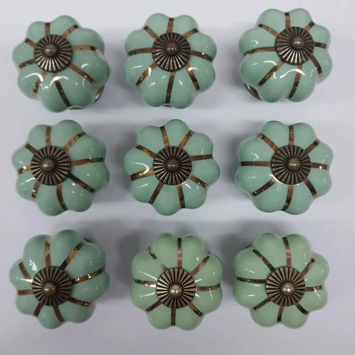 10 Puxador Abobora Porcelana Gaveta Com Pequenas Falhas Cor C1003 - Verde