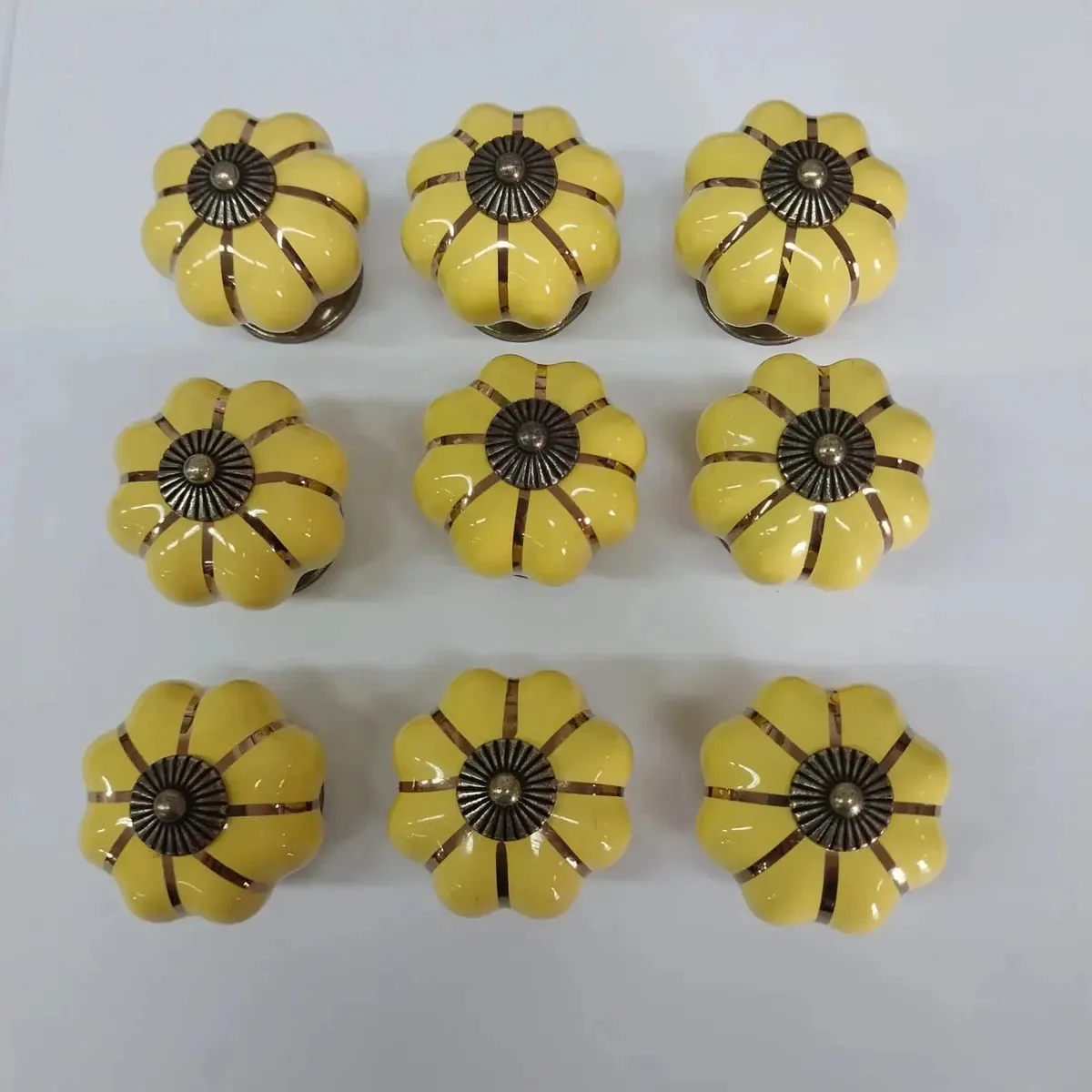 10 Puxador Abobora Porcelana Gaveta Com Pequenas Falhas Cor C1005 - Amarelo