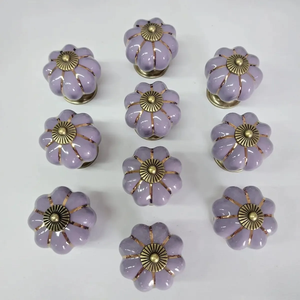 10 Puxador Abobora Porcelana Gaveta Com Pequenas Falhas Cor C1009 - Lilás