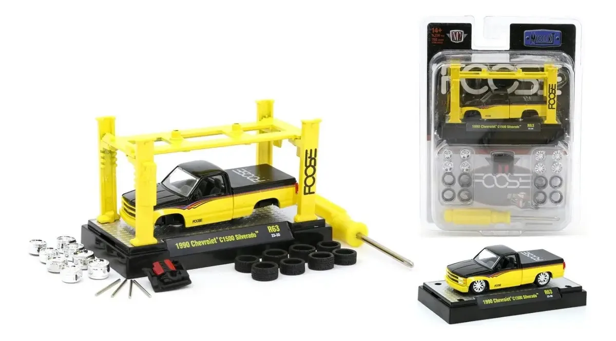 Kit de modelos M2 Machines Foose 1990 Chevrolet C1500 Silverado Cor Amarelo