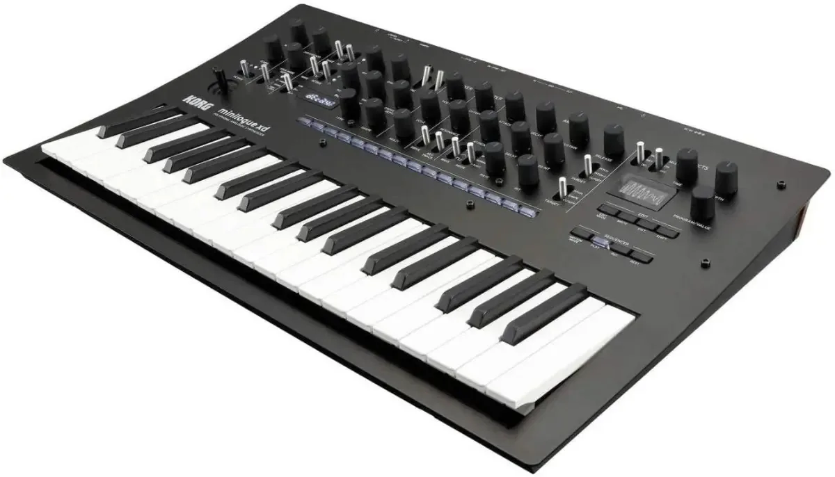 Sintetizador analógico polifônico Korg Minilogue-XD