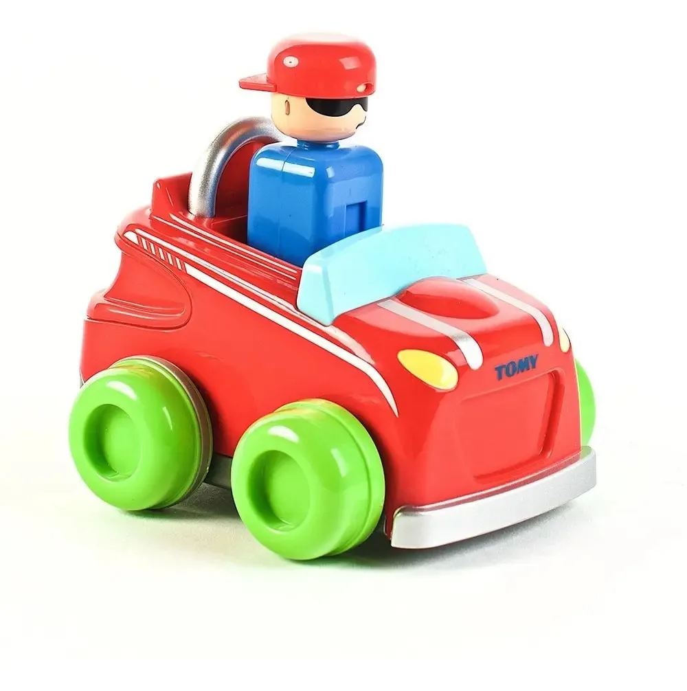 O carro de esteira de Tomy