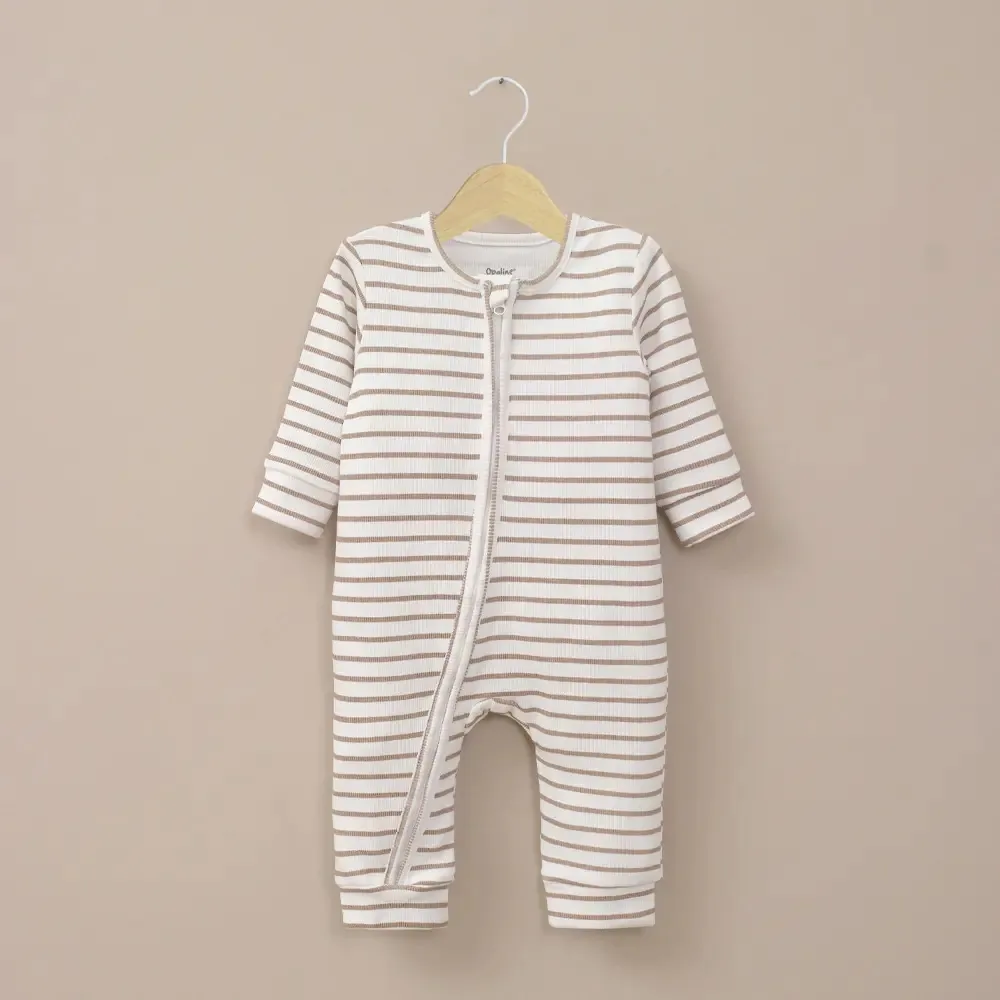 Bebê estampado branco, tamanho 6m