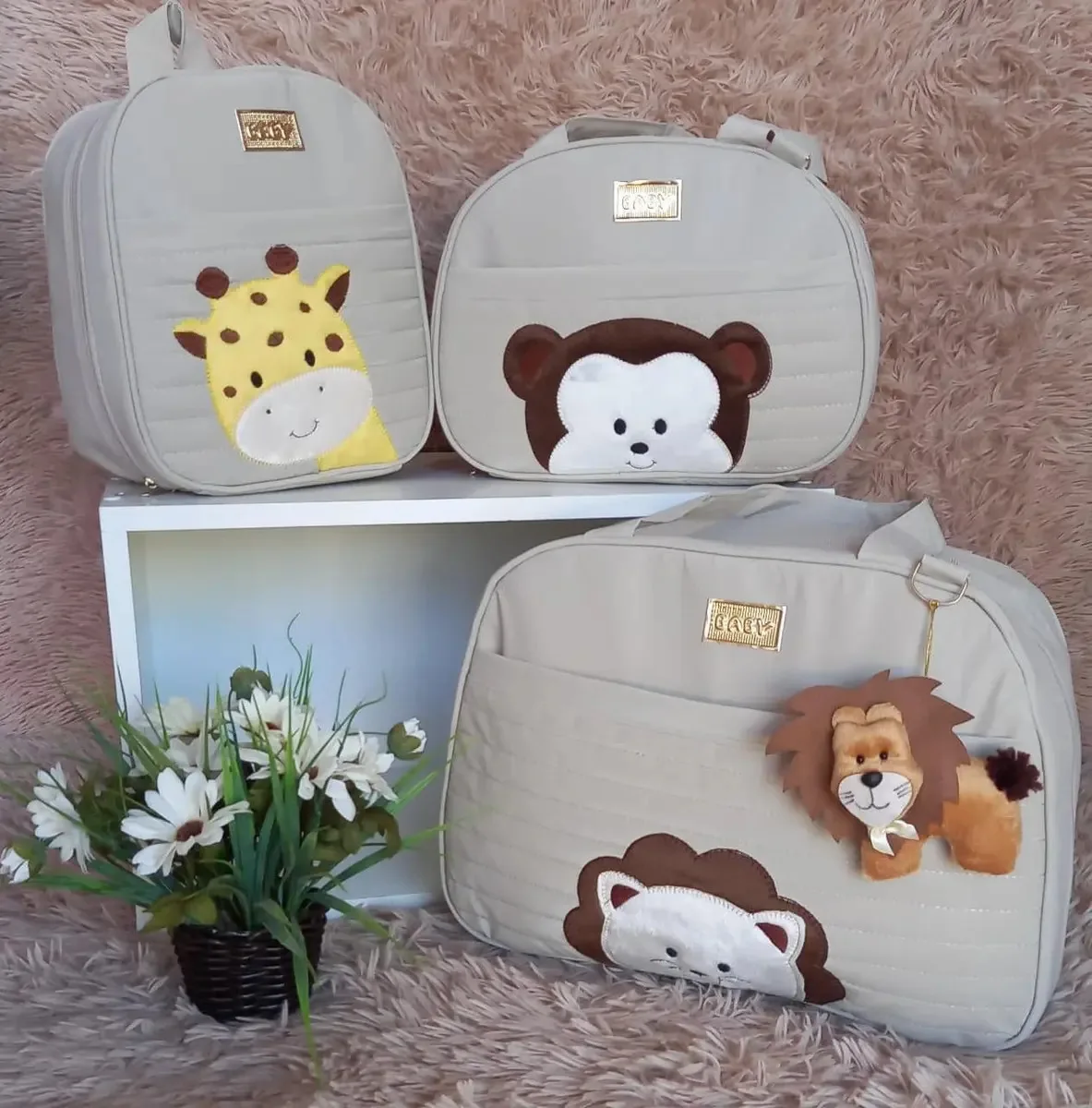 Bolsa Maternidade Safari Bege Kit Grande E Médio