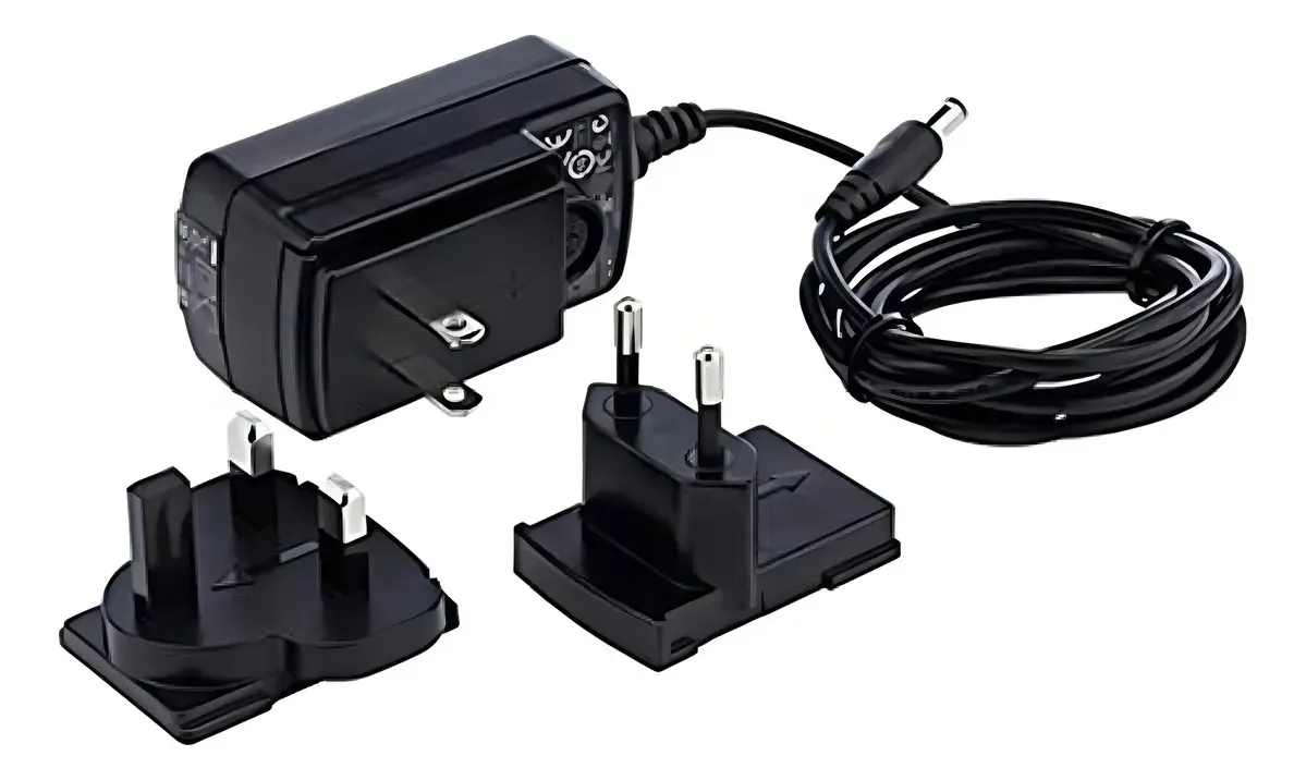Plugue de alimentação universal eletrônico TC 9