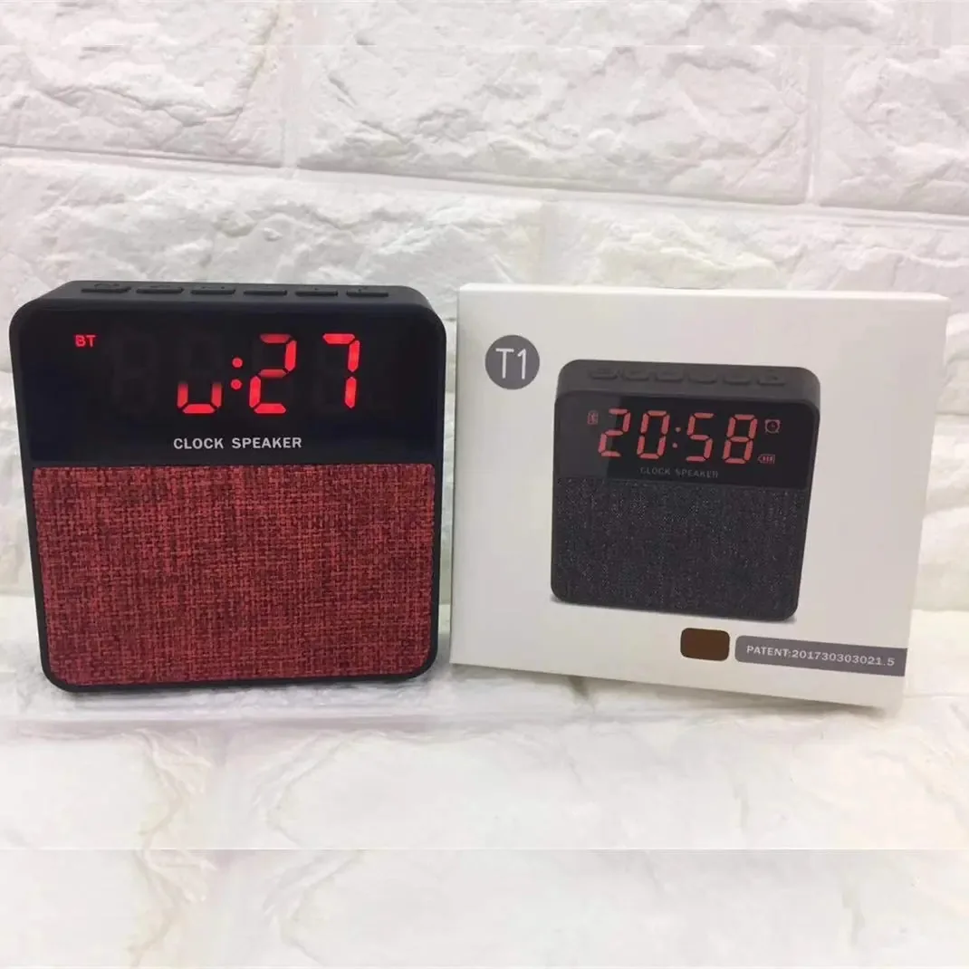 Alto-falante Bluetooth Karfri Mini Wireless Cloth, rádio-relógio, função de chamada sem usar as mãos, anúncio de voz, rádio e despertador FM com exibição de hora, azul (rosa) (vermelho)