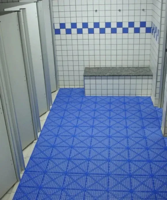 Piso Tapete Academia Sauna Vestiário Piscina Banheiro 1metro