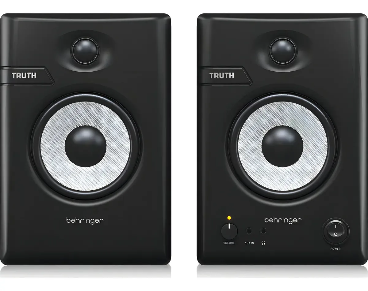 Monitores de estúdio ativos Behringer Truth 4.5 pretos