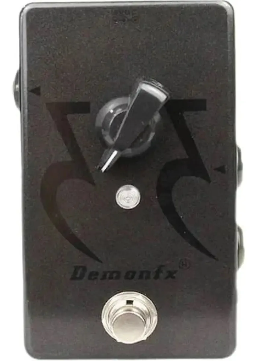 Demon Fx 33 Boost Pedal Boost para guitarra cinza escuro