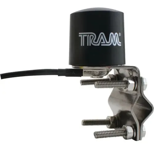 Antena de baixo perfil Tram 7732 para rádio via satélite