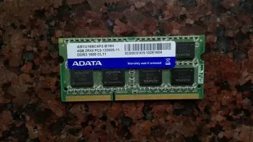 Memória RAM 4GB 1 Adata AM1U16BC4P2-B19H
