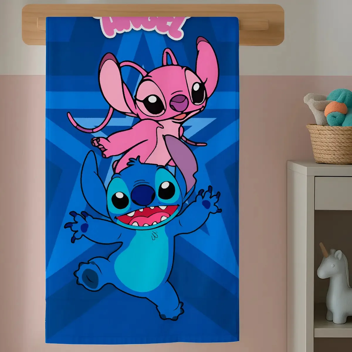 Toalha Banho Macia Lilo Alien Ohana Família Qualidade Tb0116