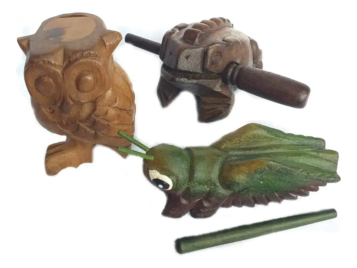Conjunto de 3 instrumentos musicais de percussão de madeira
